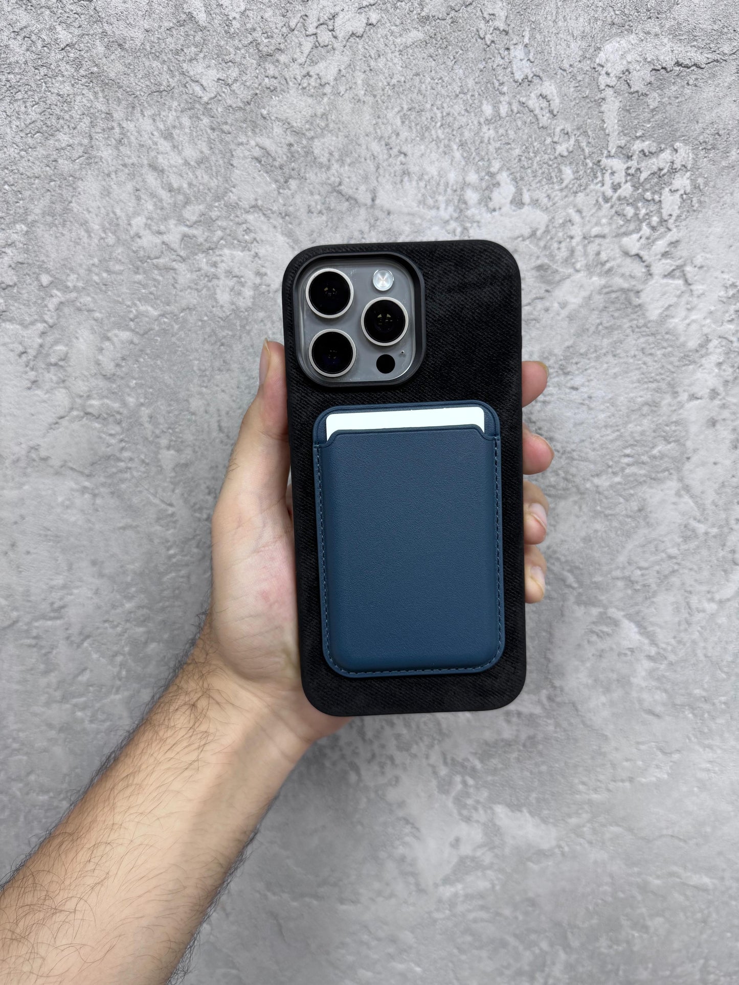 Alcantara Cover + MagSafe Wallet